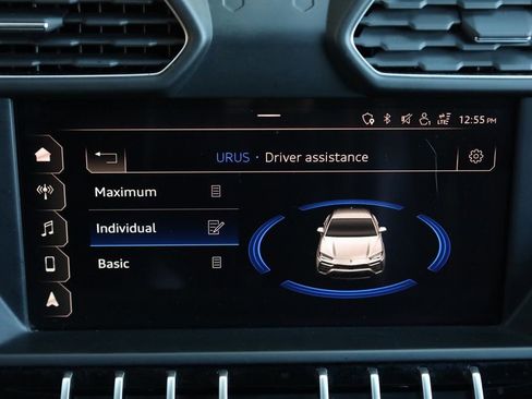 Used 2019 Lamborghini Urus image 40