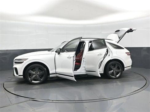 Used 2025 Genesis GV70 2.5T w/ Sport Prestige Package image 50