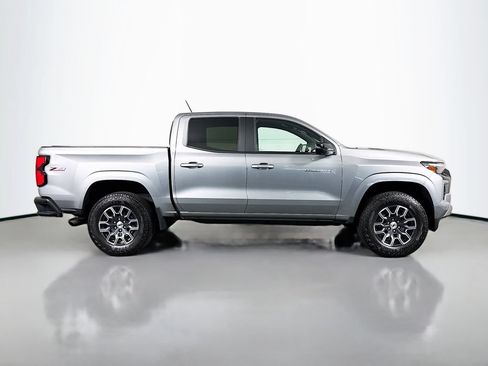 Certified 2024 Chevrolet Colorado Z71 w/ Z71 Convenience Package 2 AWD/4WD image 8