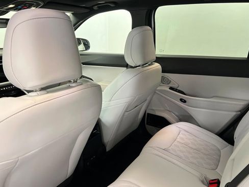 New 2026 Jeep Cherokee Overland image 19