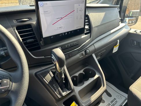 New 2026 Ford Transit 150 Low Roof RWD image 9