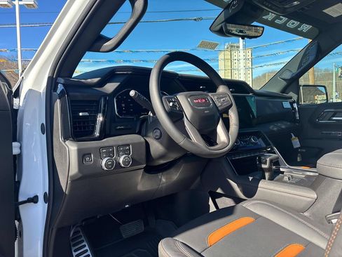 New 2026 GMC Sierra 1500 AT4 w/ AT4 Premium Package image 13
