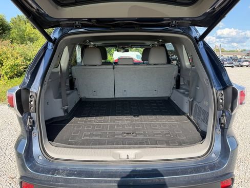 Used 2014 Toyota Highlander XLE AWD/4WD image 21