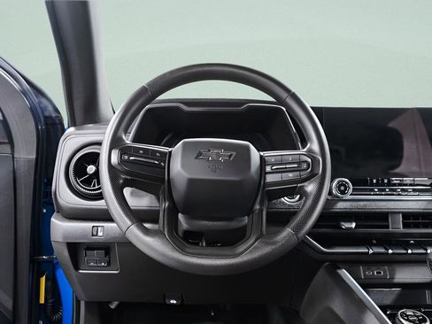 Used 2023 Chevrolet Colorado Trail Boss w/ LPO, Dark Essentials Package AWD/4WD image 9