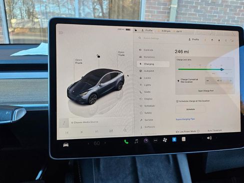 Used 2024 Tesla Model Y Long Range image 36