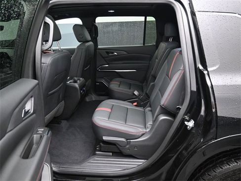 Used 2024 Chevrolet Traverse RS w/ LPO, Floor Liner Package image 29