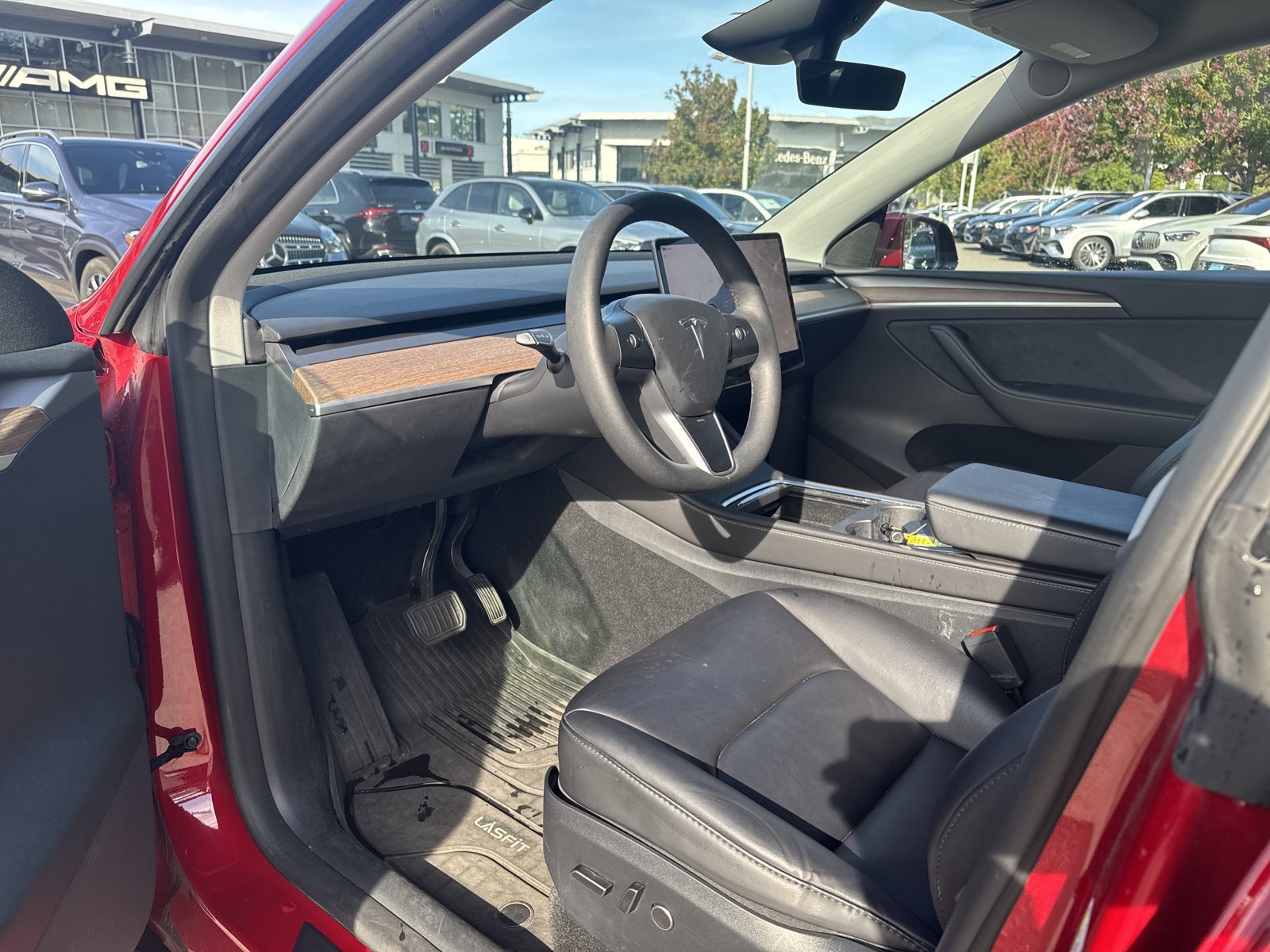 Used 2023 Tesla Model Y Long Range AWD/4WD image 16