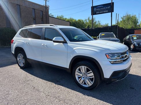 Used 2018 Volkswagen Atlas S image 3