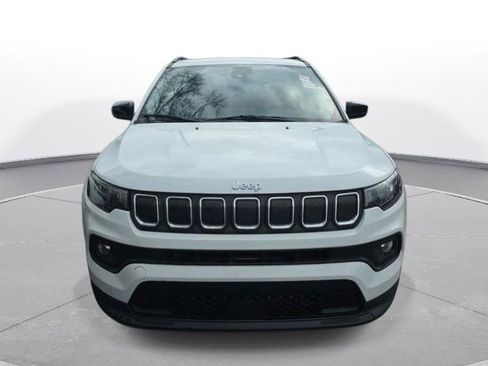 Used 2022 Jeep Compass Latitude AWD/4WD image 11