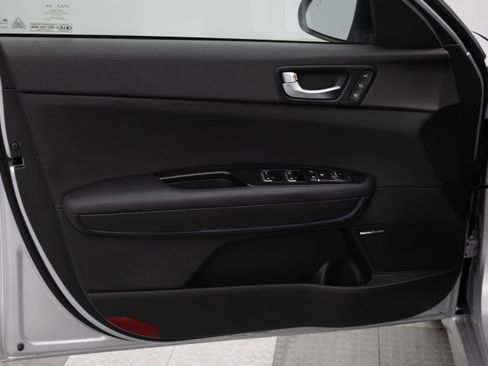 Used 2020 Kia Optima Premium FWD image 21