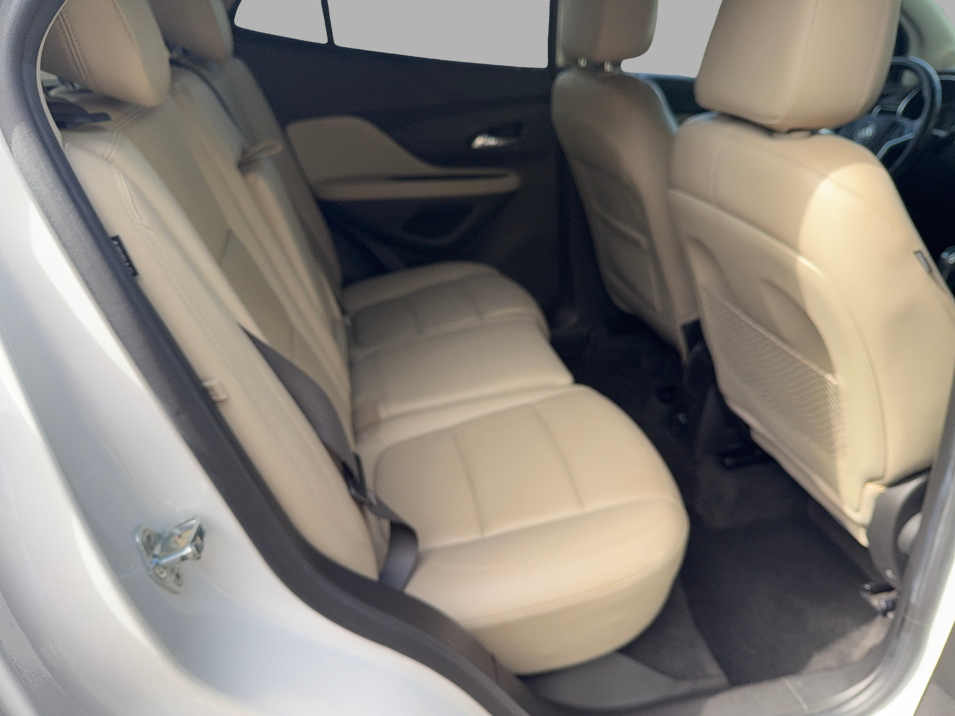 Used 2019 Buick Encore Essence w/ Experience Buick Package FWD image 26