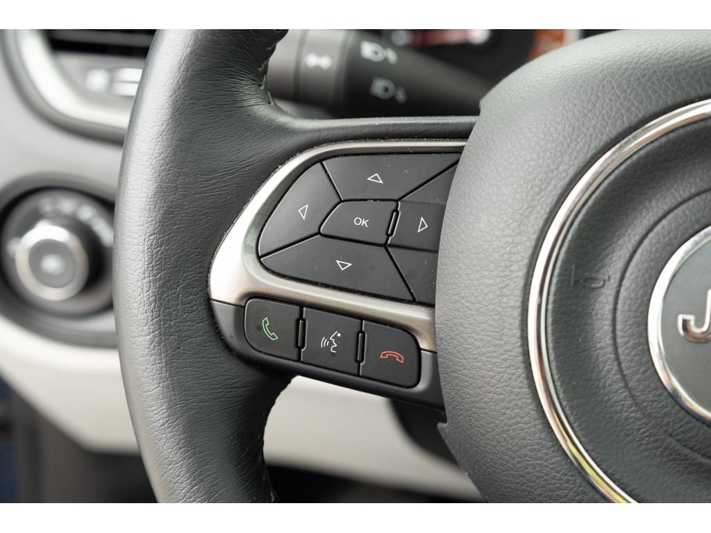 Used 2022 Jeep Renegade Limited w/ Sun, Sound & Wheels Group AWD/4WD image 19