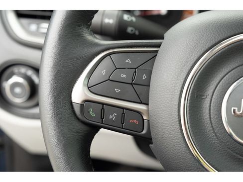 Used 2022 Jeep Renegade Limited w/ Sun, Sound & Wheels Group AWD/4WD image 19