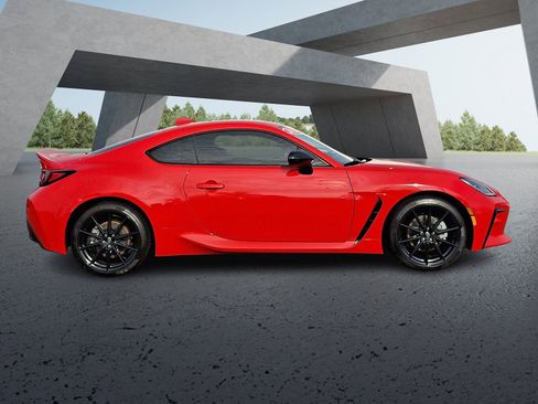 Certified 2024 Toyota GR86 Premium image 7