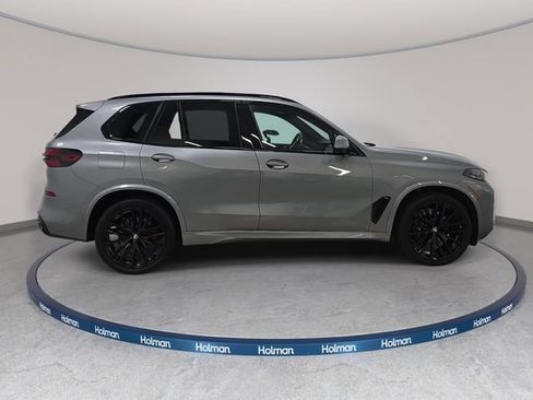 Used 2025 BMW X5 xDrive40i w/ Executive Package AWD/4WD image 4