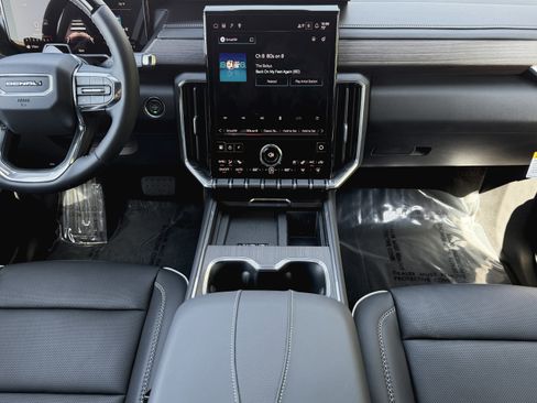 New 2026 GMC Acadia Denali w/ Super Cruise Package image 19