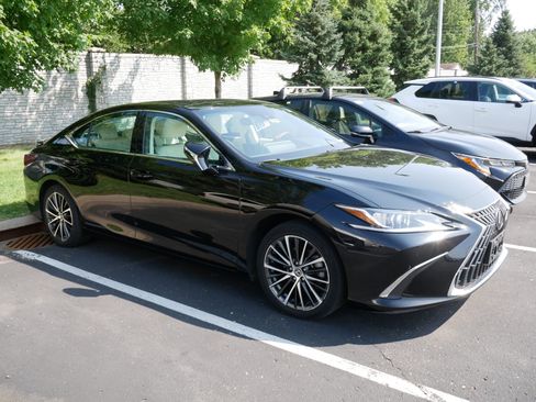 Used 2022 Lexus ES 350 w/ Premium Package FWD image 5