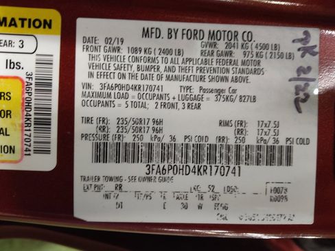Used 2019 Ford Fusion SE FWD image 33