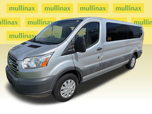 Used 2017 Ford Transit 350 XLT RWD image 2