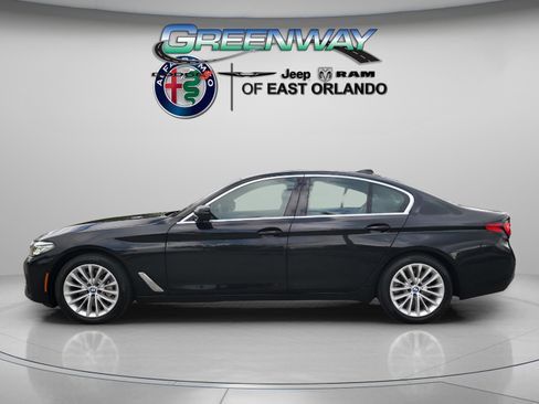 Used 2023 BMW 530i w/ Convenience Package image 5