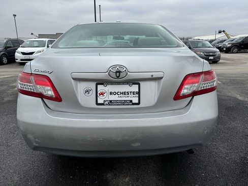 Used 2011 Toyota Camry FWD image 38