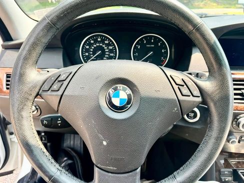 Used 2010 BMW 535i xDrive Sedan AWD/4WD image 7