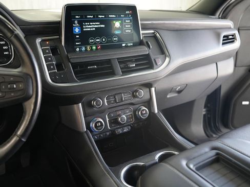 Used 2021 GMC Yukon SLT w/ SLT Luxury Package AWD/4WD image 18