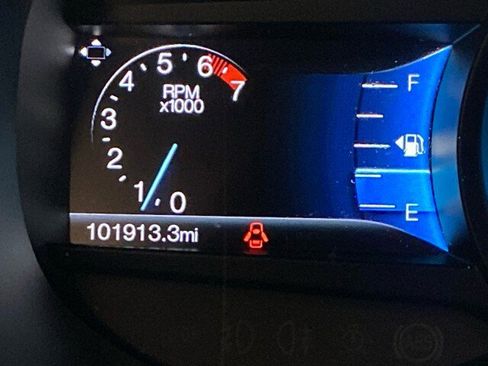 Used 2018 Ford Edge Titanium w/ Equipment Group 301A FWD image 22