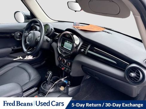 Used 2021 MINI Cooper 4-Door Hardtop FWD image 36