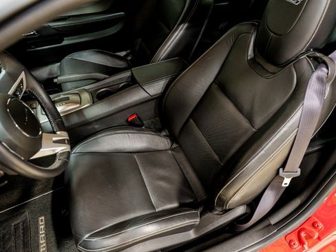 Used 2011 Chevrolet Camaro SS image 9