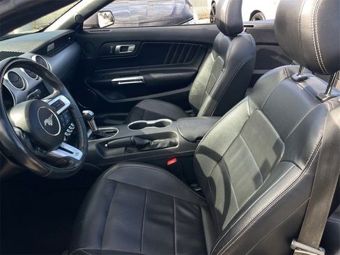 Used 2022 Ford Mustang Premium image 10