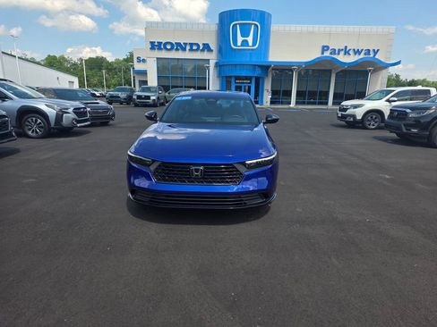 Certified 2025 Honda Accord Sport image 8