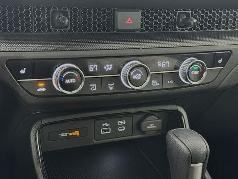 Certified 2024 Honda CR-V EX image 15
