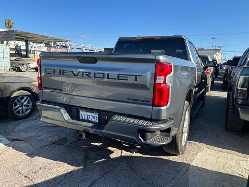 Used 2020 Chevrolet Silverado 1500 Custom w/ Custom Value Package RWD image 11