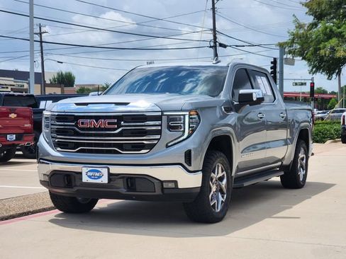Used 2024 GMC Sierra 1500 SLT w/ SLT Premium Package AWD/4WD image 2