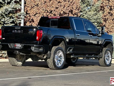 Used 2023 GMC Sierra 2500 Denali image 37