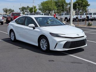 Used 2025 Toyota Camry LE FWD video 3