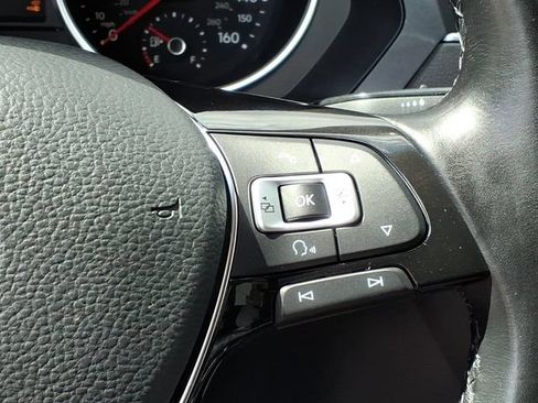 Used 2018 Volkswagen Tiguan SE AWD/4WD image 27