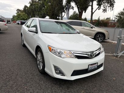 Used 2012 Toyota Camry XLE w/ Convenience Pkg
