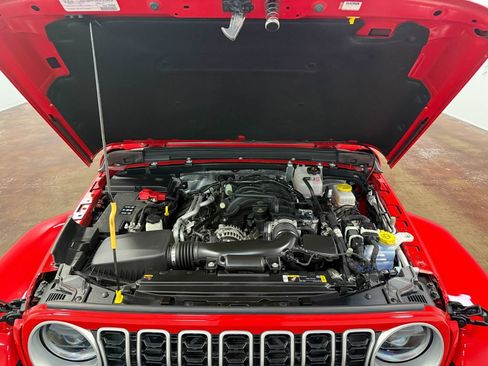 Used 2024 Jeep Wrangler Unlimited Sahara w/ Safety Group AWD/4WD image 19
