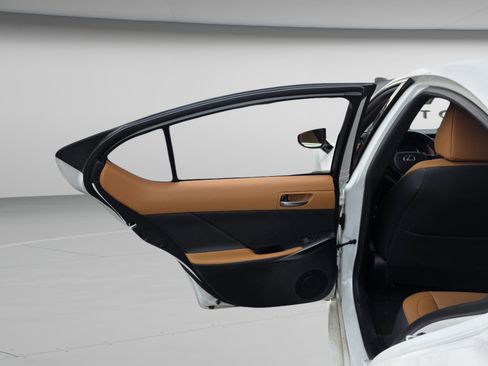 Certified 2024 Lexus IS 300 IS 300 w/ Premium Package image 21