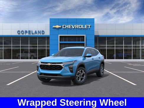 New 2026 Chevrolet Trax LT w/ Driver Confidence Package FWD image 9