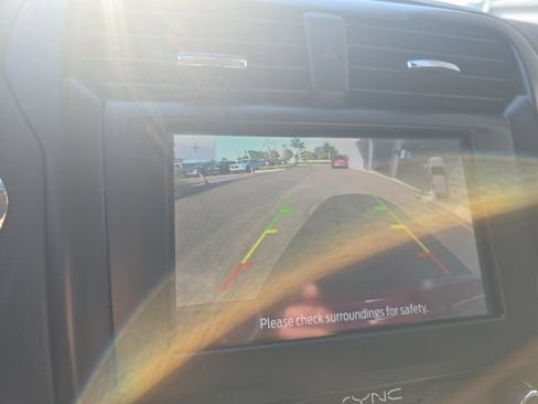 Used 2020 Ford Fusion SE w/ Equipment Group 151A FWD image 15