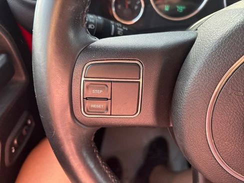 Used 2013 Jeep Wrangler Unlimited Sport AWD/4WD image 10
