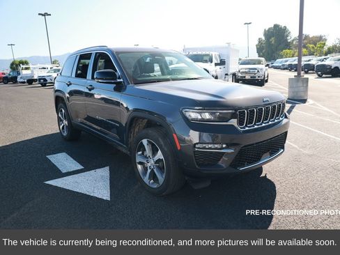 Used 2024 Jeep Grand Cherokee Limited 4xe w/ Luxury Tech Group II image 8