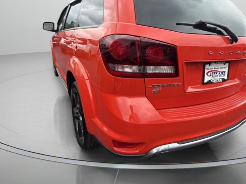 Used 2018 Dodge Journey Crossroad AWD/4WD image 7