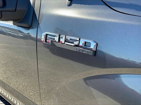 Used 2020 Ford F150 XLT w/ Equipment Group 302A Luxury image 9
