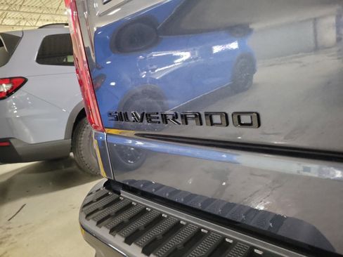 Used 2022 Chevrolet Silverado 1500 LT Trail Boss w/ Safety Package image 7