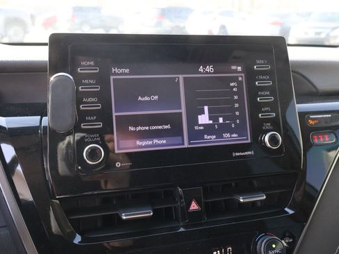 Used 2024 Toyota Camry SE image 29