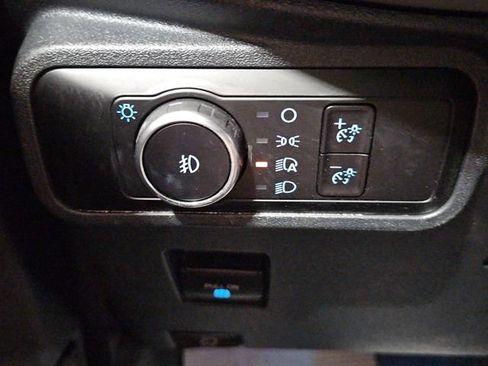 Certified 2023 Ford Bronco Badlands w/ Sasquatch Package AWD/4WD image 34